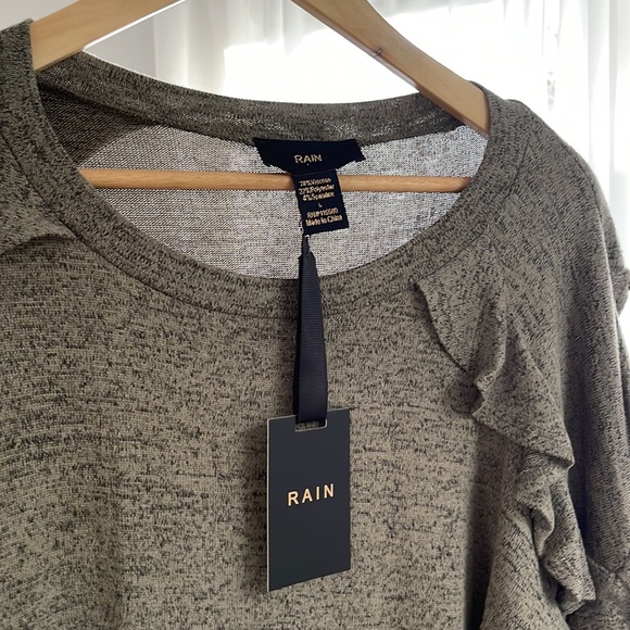 Olive Jumper - BNWT - RAIN - Size L - Picture 3 of 4
